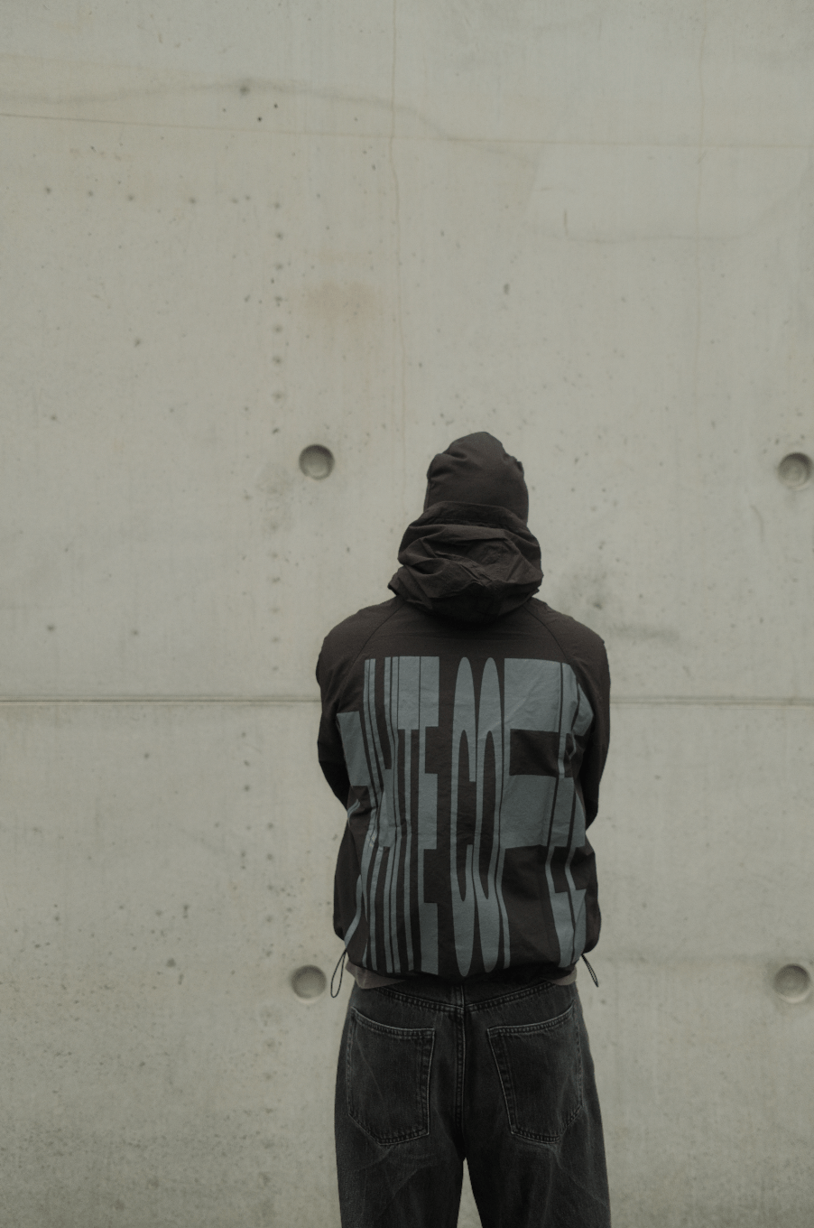 Back stretch windbreaker (Black) - White Coffee