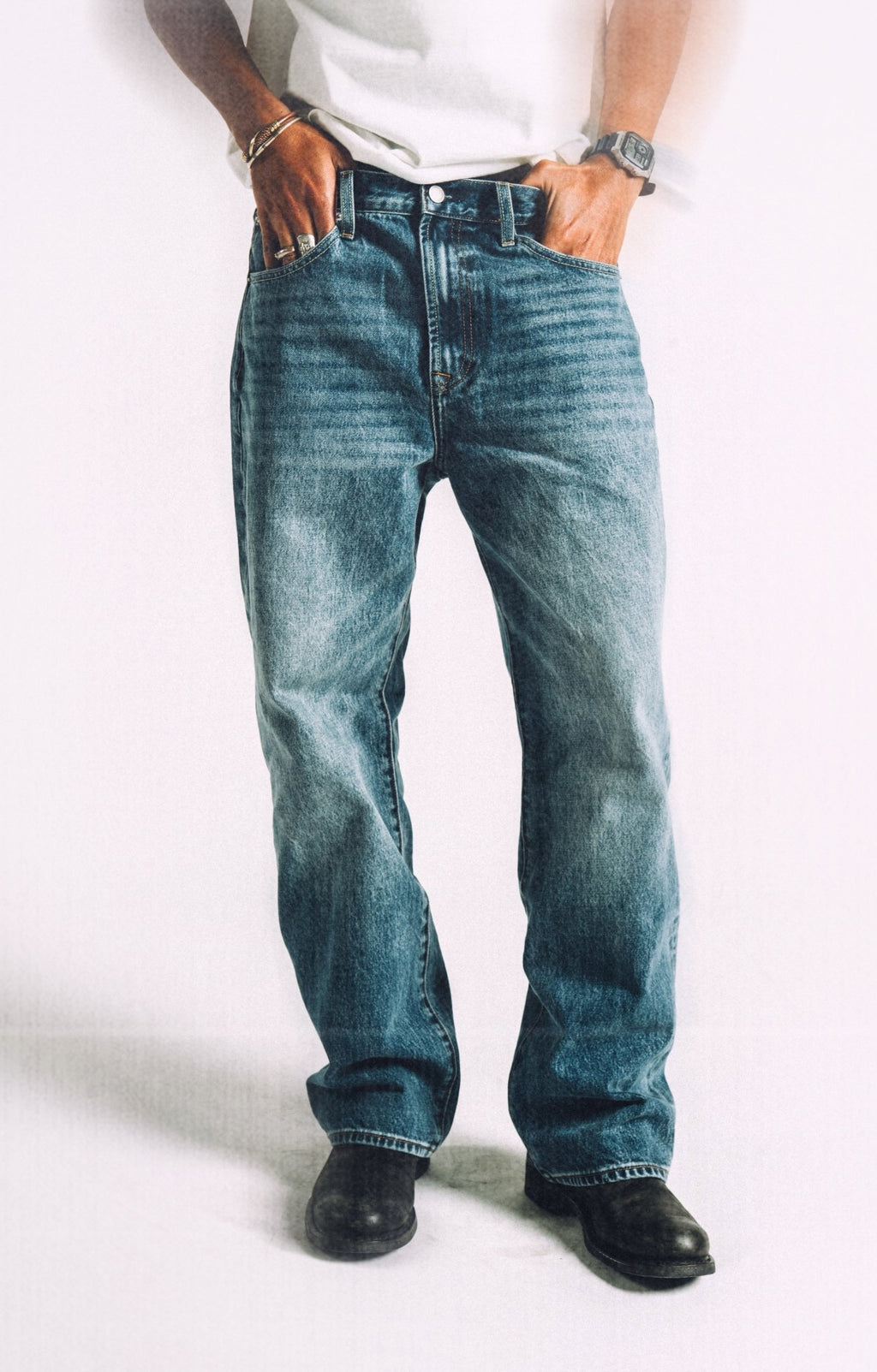 Straight denim jeans (Washed blue) - WHITE COFFEE
