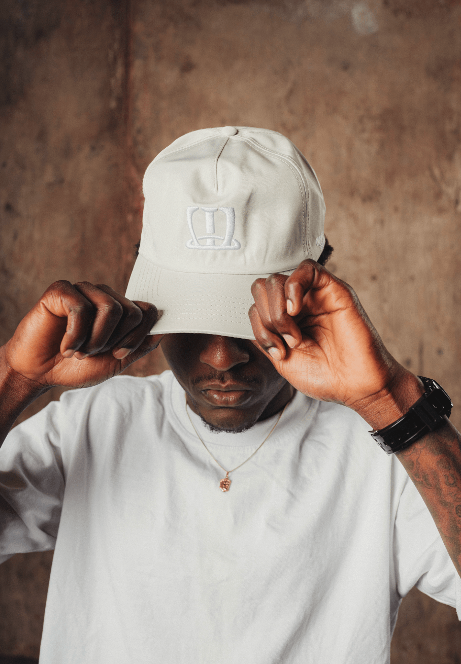 W logo cap (Off - White) - White Coffee