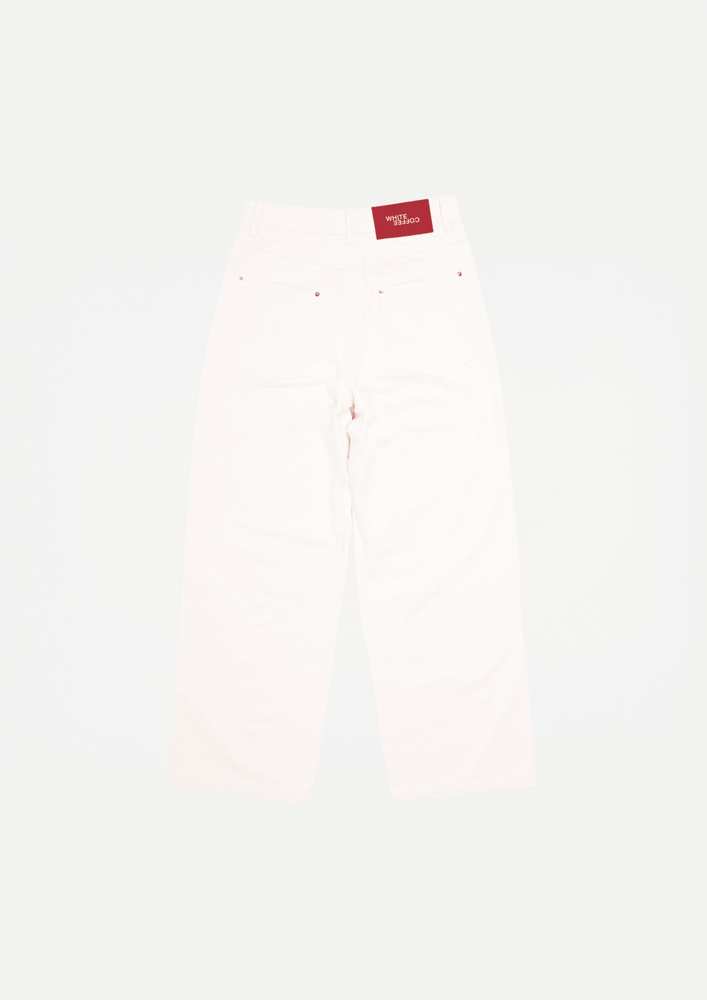 Ecru wide-leg denim jeans with belt loops and straight wide cut