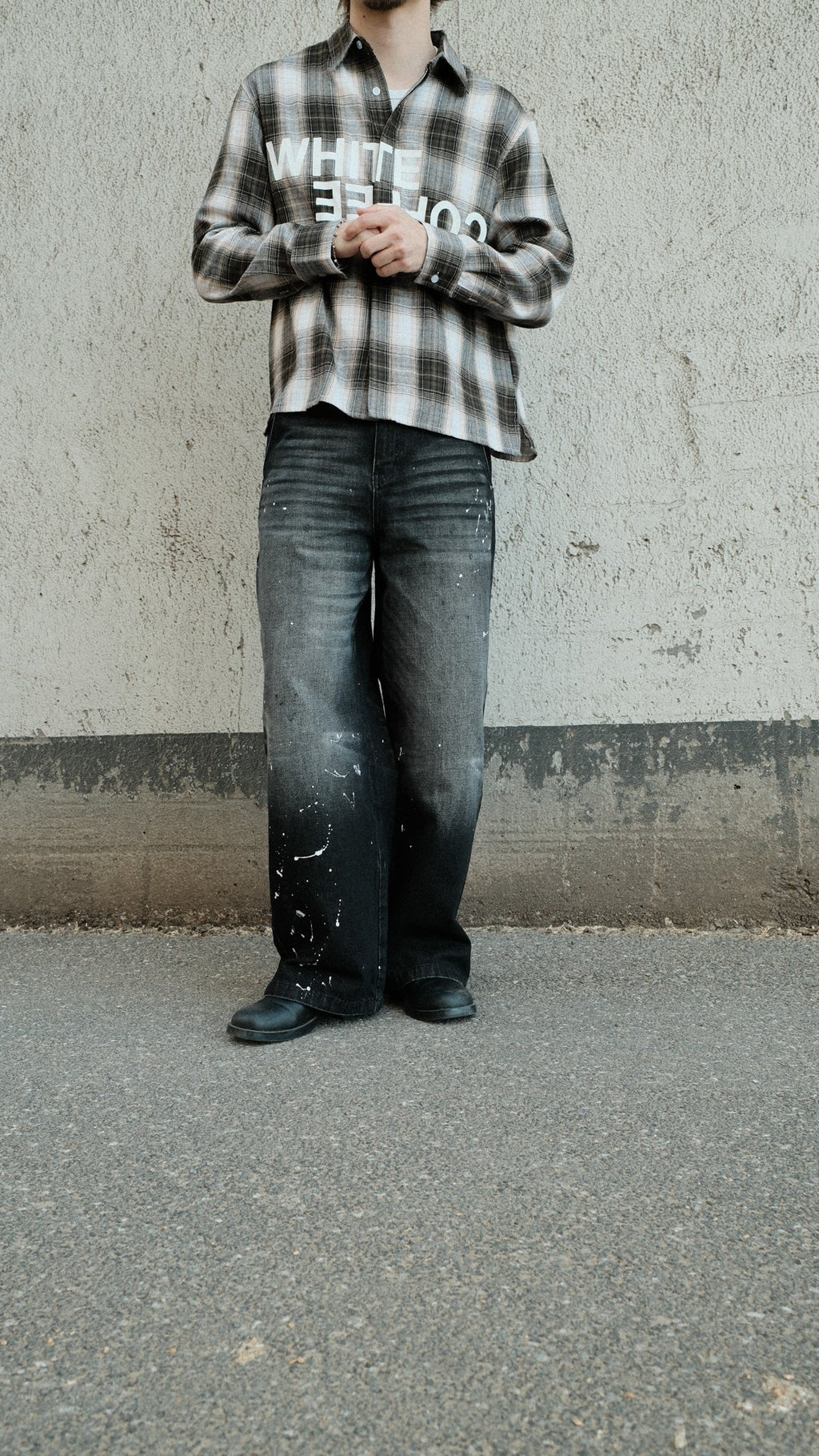 Wide paint denim jeans (Black used wash) - White Coffee